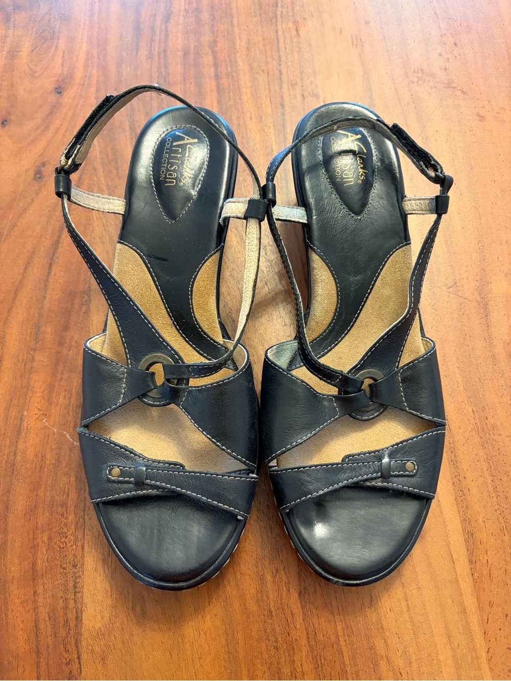 Clarks Black Leather T-Strap Heeled Sandals size 10 M